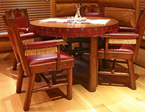 MT81-Table_w_chairs